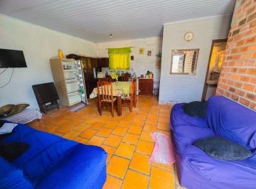 Casa · 140m² · 4 Quartos · 6 Vagas · Casa à venda com exclusividade em Mariluz