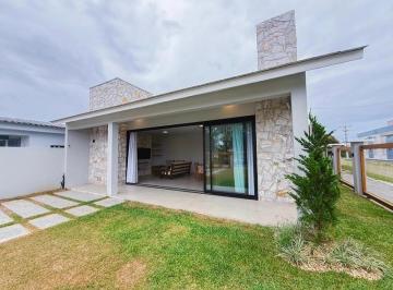 Casa · 122m² · 3 Quartos · 2 Vagas · Casa à venda em Imbé - Próxima ao mar
