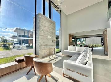 Casa · 237m² · 4 Quartos · 2 Vagas · CONDOMÍNIO SUNSET LOCALIZAÇÃO PRIVILEGIADA DE ESQUINA TODA MOBILIADA