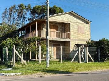 Casa · 200m² · 5 Quartos · 2 Vagas · Casa à venda em Imbé - Santa Terezinha
