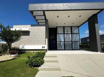 Casa · 206m² · 4 Quartos · 2 Vagas · Casa à venda no Condomínio Marítimo