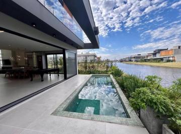 Casa · 226m² · 4 Quartos · 2 Vagas · Casa no SUNSET