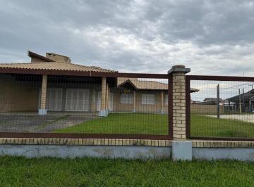 Casa · 194m² · 3 Quartos · 2 Vagas · Casa com 2 terrenos próximo ao mar