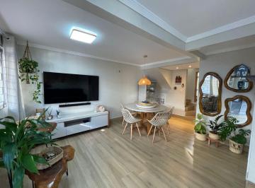 Casa de 3 quartos, Guaratuba · Sobrado mobiliado com 3 Quartos no bairro Piçarras - Guaratuba - PR