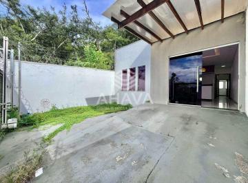 Casa · 180m² · 3 Quartos · 2 Vagas · Casa Geminada Linear 3 Quartos sendo 1 Suíte à Venda, 2 Vagas, 180m², Bairro São João Batista, próxi