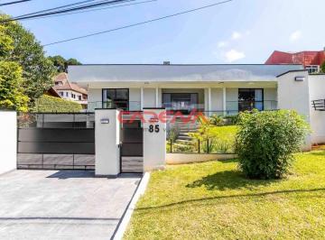 Casa · 320m² · 4 Quartos · 6 Vagas · Casa com 4 quartos e 6 vagas à venda no Pilarzinho