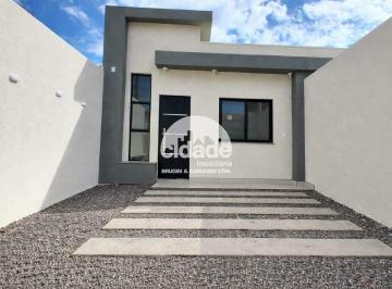 Casa · 60m² · 1 Quarto · 1 Vaga · CASA À VENDA – ÓTIMA LOCALIZAÇÃO!
