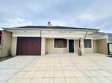 Casa · 121m² · 4 Quartos · 1 Vaga · 
                                Casa com 4 dormitórios na praia de Atlântida Sul
                  
