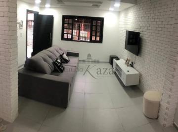 Casa · 84m² · 1 Quarto · 1 Vaga · Oportunidade - Casa - Buquirinha - 1 Dormitório - 84m².