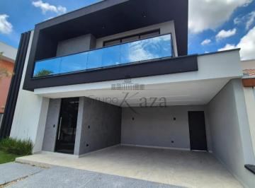Casa · 300m² · 3 Quartos · 4 Vagas · Casa Condomínio - Caçapava - Condomínio Terras do Vale - 3 Suítes - 245m².