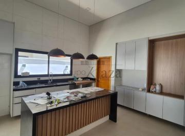 Casa de 4 quartos, Caçapava · Oportunidade - Casa em Condomínio - Condomínio Terras Altas - Caçapava - 4 Dormitórios - 360m².
