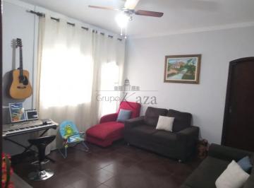 Casa de 2 quartos, São José dos Campos · Casa - Jardim Castanheiras - 2 Dormitórios - 120m².