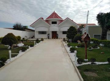 Casa · 960m² · 5 Quartos · 7 Vagas · Casa à venda de 430m² | 5 dormitórios sendo 3 suíte | Condomínio Jardim das Colinas | São José dos C