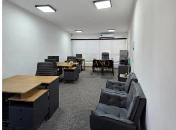 Comercial · 66m² · 1 Vaga · Sala comercial à venda de 66m² | 01 banheiro e 01 vaga de garagem | Edifício Saint James - Centro | 