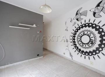 Casa · 226m² · 2 Quartos · 2 Vagas · Sobrado para locação com 226m², 2 quartos sendo 1 Suíte, 4 banheiros e 2 vaga de garagem.