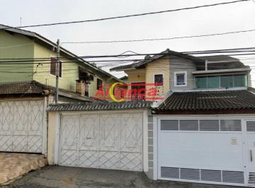 Casa · 135m² · 3 Quartos · 4 Vagas · Sobrado 135m², com 3 dormitórios e 1 suíte à venda na Vila Fátima