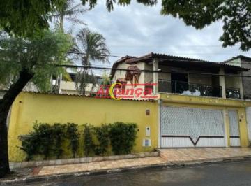 Casa · 430m² · 4 Quartos · 2 Vagas · Sobrado Espaçoso com 430m² - Conforto, Lazer e Excelente Estrutura!
