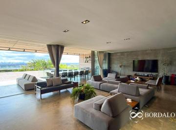 152974_065fb401-a82d-431b-82b3-0bef6a927b06_2x.jpg · SHIS QI 28 - Casa Exclusiva e Sofisticada com uma Vista Previlegiada no Lago Sul