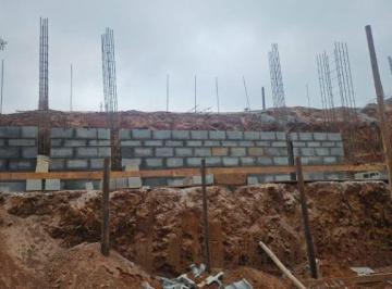 73fa258bb2adc262aaa61cd458036dab8f644dbe · Terreno à venda, 800 m² por R$ 450.000,00 - Ouro Fino - Santa Isabel/SP
