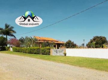 Casa · 267m² · 4 Quartos · 5 Vagas · Casa Térrea com 1,350 mts de área - Piscina e Edicula