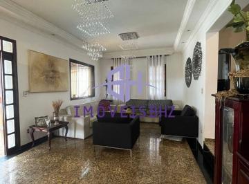 Casa · 240m² · 3 Quartos · 3 Vagas · CASA COM 3 QUARTOS, 2 SUITES E MAIS 2 ESCRITÓRIOS 3 VAGAS, PISCINA E OTIMA LOCALIZAÇÃO
