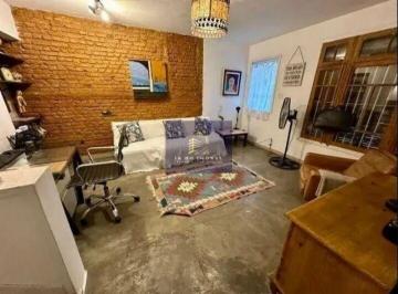 Casa · 122m² · 2 Quartos · 1 Vaga · Casa em Rua Fechada, Campo Belo.