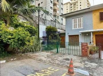Casa · 122m² · 2 Quartos · 1 Vaga · Casa em Rua Fechada, Campo Belo.
