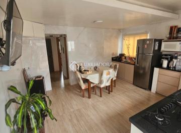 Casa · 98m² · 2 Quartos · 2 Vagas · Casa com 2 quartos, sendo 1 suíte no bairro Vila Nova