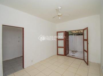 Apartamento · 47m² · 1 Quarto · Apartamento de 1 dormitório com pátio no bairro Petrópolis.