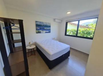 Casa · 206m² · 3 Quartos · Casa Nova em condomínio fechado na praia de Camburi com documentação completa