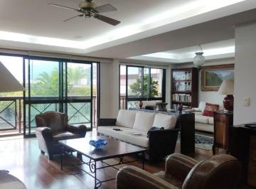Apartamento de 3 quartos, Rio de Janeiro · APARTAMENTO À VENDA COM 3 QUARTOS (1 SUÍTE) - 180m² LAGOA