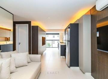 Apartamento de 2 quartos, Curitiba · 2 Quartos | 1 Suíte | 1 Vaga | Mobiliado | 66m² privativos | Varanda Gourmet integrada