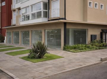 Comercial , Gramado · Lojas Comerciais na Avenida Borges de Medeiros