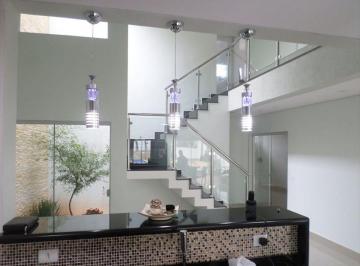 Casa de 2 quartos, São Paulo · Casa com 2 Quartos, 102 m² no Vila Medeiros à Venda, entrada e dívida.