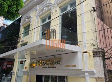 Comercial · 225m² · Um Lugar Imoveis aluga: Ponto comercial com excelente espaco, bem distribuida e conservada, situada 