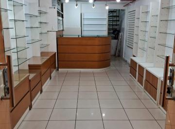 Foto do salão da loja Vazia · Loja à Venda no Térreo da Galeria do Centro Médico Botafogo | ~50m²| Perto Cobal