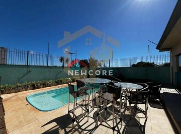 Casa · 198m² · 3 Quartos · 3 Vagas · Casa em Rua Pioneiro Mário Marangoni - Jardim Universo - Maringá/PR