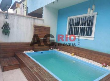 Casa · 180m² · 3 Quartos · 1 Vaga · Casa de rua - Duplex / Residencial / Bento Ribeiro