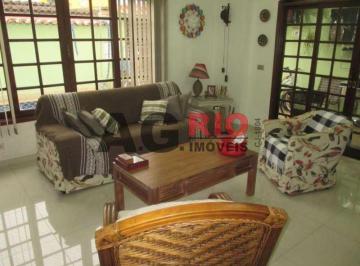 Casa · 170m² · 3 Quartos · 1 Vaga · Casa de rua - Duplex / Residencial / Taquara