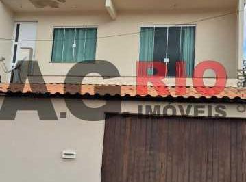 Apartamento · 264m² · 5 Quartos · 1 Vaga · Casa em Condomínio : Triplex / Residencial / Taquara