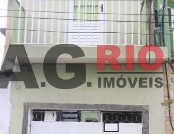 Casa · 200m² · 3 Quartos · 1 Vaga · Casa de rua : Triplex / Residencial / Magalhães Bastos
