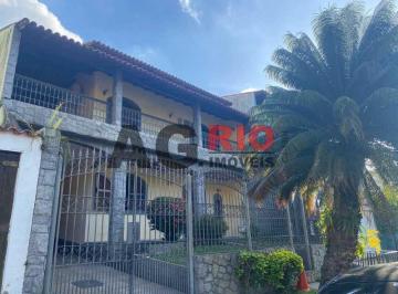 Casa · 261m² · 4 Quartos · 3 Vagas · Casa em Condomínio - Duplex / Residencial / Vila Valqueire
