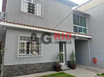 Casa · 284m² · 2 Quartos · 2 Vagas · Casa de rua - Duplex / Residencial / Vila Valqueire