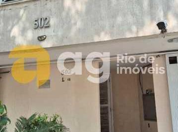 Casa · 97m² · 2 Quartos · 1 Vaga · Casa em Condomínio : Triplex / Residencial / Recreio dos Bandeirantes