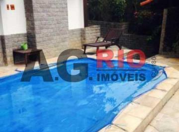 Casa · 364m² · 3 Quartos · 3 Vagas · Casa em Condomínio - Duplex / Residencial / Vila Valqueire