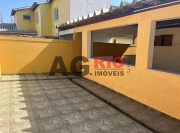 Casa · 177m² · 3 Quartos · 4 Vagas · Casa de rua -  / Residencial / Jardim Sulacap