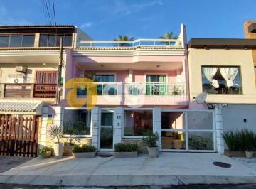 Casa · 313m² · 4 Quartos · 2 Vagas · Casa em Condomínio :  / Residencial / Jardim Sulacap