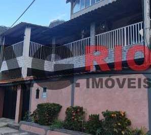 Casa · 196m² · 4 Quartos · 1 Vaga · Casa em Condomínio : Triplex / Residencial / Taquara