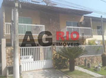 Casa · 1639m² · 4 Quartos · 3 Vagas · Casa de Vila - / Residencial / Vila Valqueire