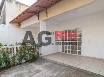 Casa · 118m² · 4 Quartos · 2 Vagas · Casa em Condomínio -  / Residencial / Pechincha